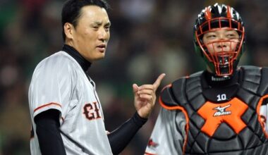 A game between the Doosan Bears and Kiwoom Heroes of the 2025 professional baseball league took place at Gocheok Sky Dome on the afternoon of May 30. Manager Lee Seung-yeop is delighted when Doosan's Kim Min-seok hit a runner-up sweep triple with the bases loaded with one out in the top of the seventh inning. Kiwoom, which is at the bottom of the league with 14 wins and 43 losses, is going all out to escape its ninth consecutive loss by bringing it to Doosan's home. Doosan, ranked ninth in the league, is doing its best to win the first of three consecutive weekend games against Kiwoom. Photo = Reporter Kim Jae-hyun