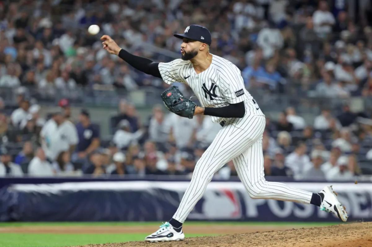 Dodgers interested in Devin Williams after rocky Yankees season