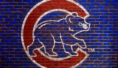 Cubs decline Justin Turner option, re-signing Colin Rea