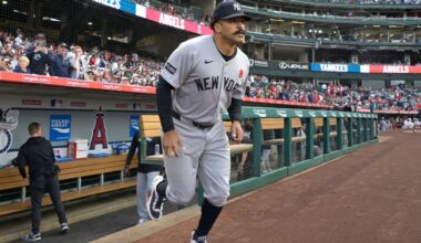 Pitchers Shota Imanaga, Brandon Woodruff among 4 to take QOs