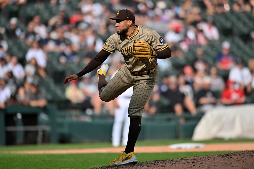 San Diego Padres pitcher Robert Suarez (75) pitches against the Chicago White Sox.