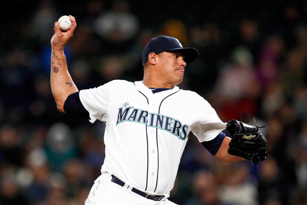 Seattle Mariners pitcher Yoervis Medina throws against the Houston Astros.