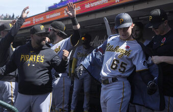 Source: Pirates sign outfielder Jack Suwinski and right-handed reliever pitcher Yohan Ramírez to one-year deals to keep both of them on their roster