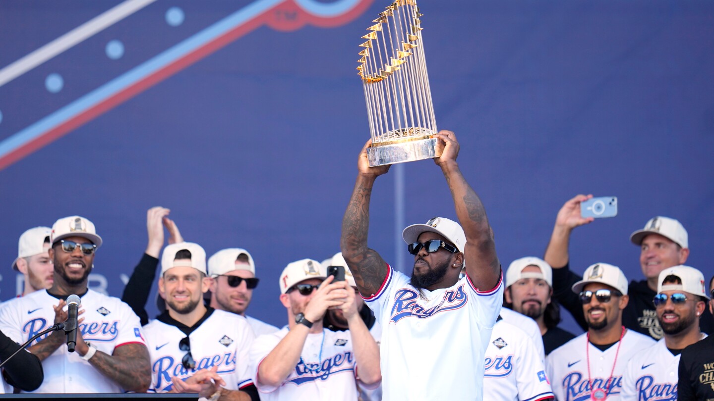 Rangers don't tender contract offers to trio of 2023 World Series title contributors