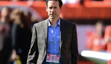 Rockies hiring Paul DePodesta from Browns to run baseball operations