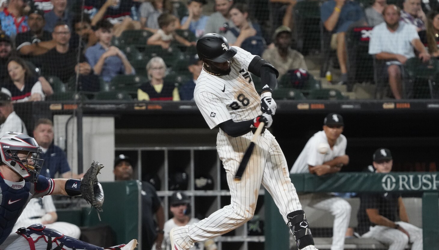 White Sox to pick up Luis Robert Jr.’s 2026 option