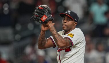 Braves re-sign veteran closer Raisel Iglesias, acquire Mauricio Dubón from Astros