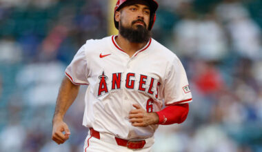 Report: Angels in talks to buy out Rendon, who plans to retire