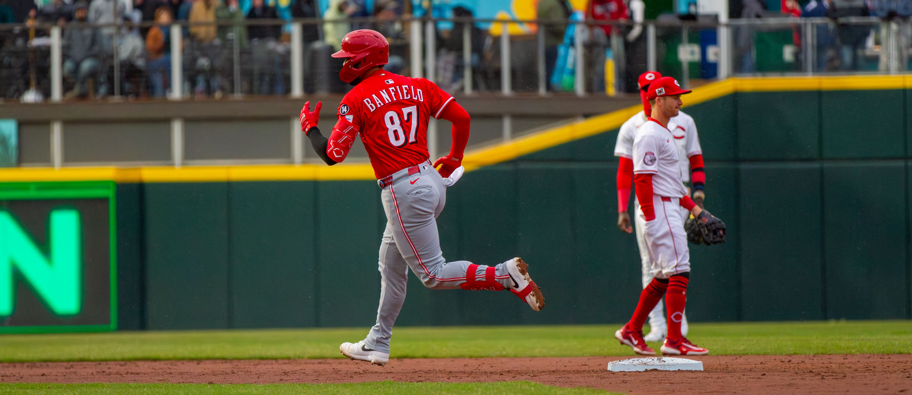 Three players non-tendered, Reds re-sign Sam Moll for 2026