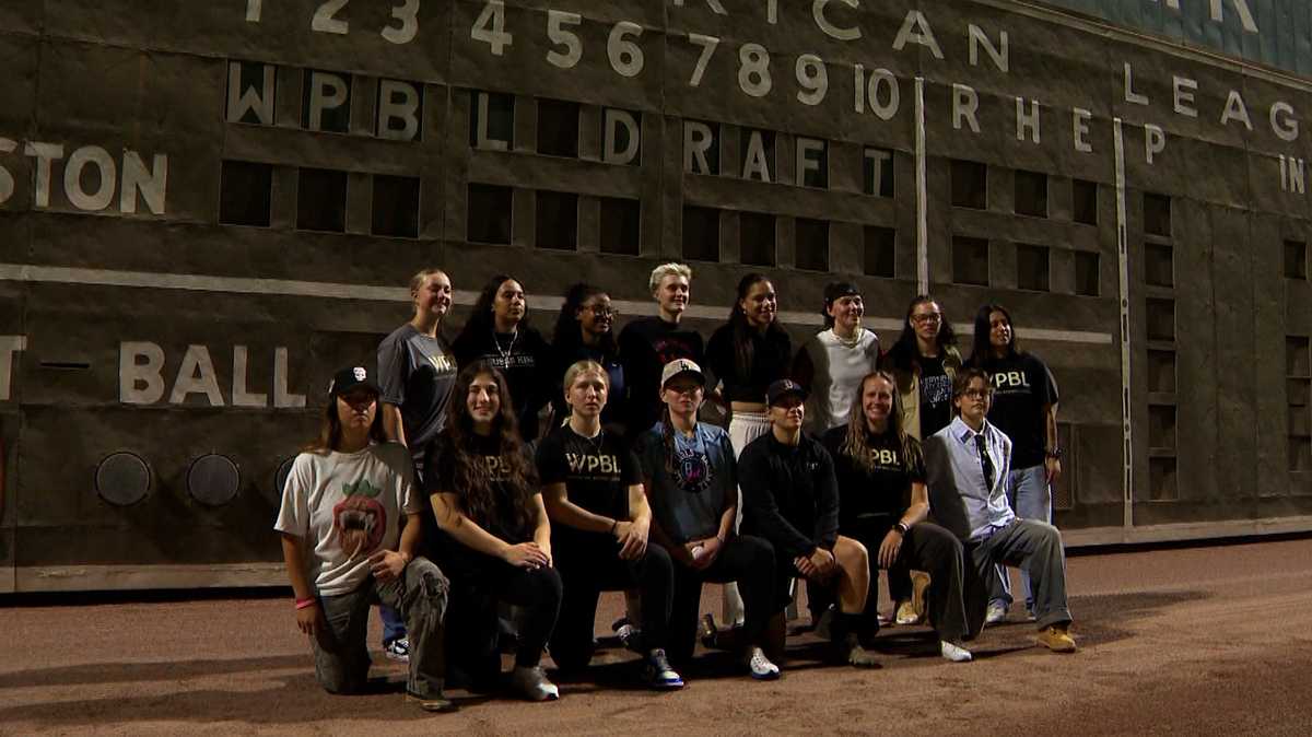 JetBlue Park hosts WPBL Draft watch party as new women’s baseball league makes history
