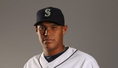Former Mariners and Cubs Pitcher Yoervis Medina Dead At 37