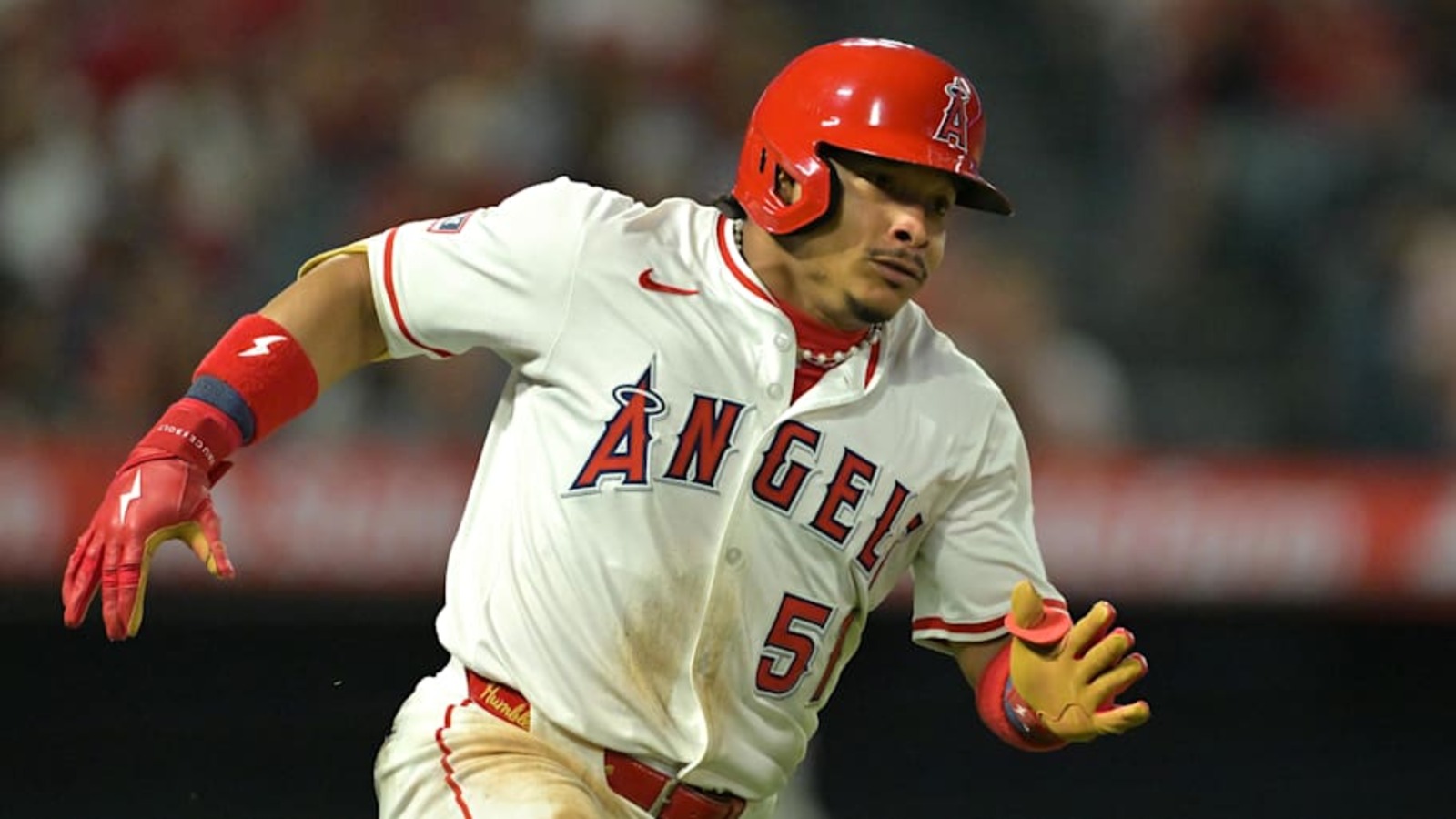 Angels Sign Outfielder in Free Agent Move