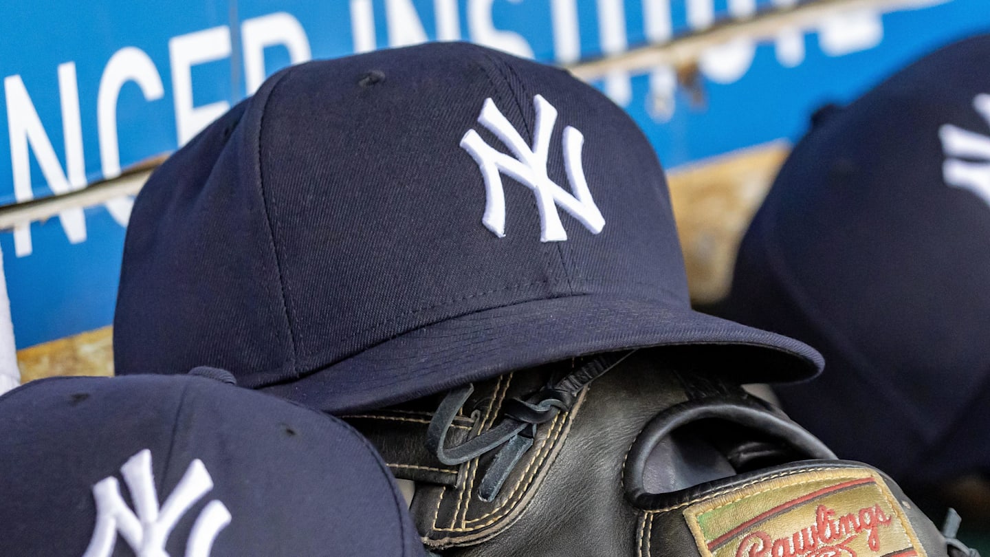 Blue Jays Star Free Agent Named Perfect Fit for Yankees in Nightmare Scenario