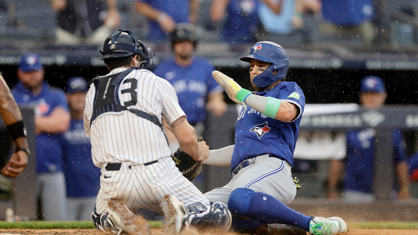 Toronto Blue Jays v New York Yankees