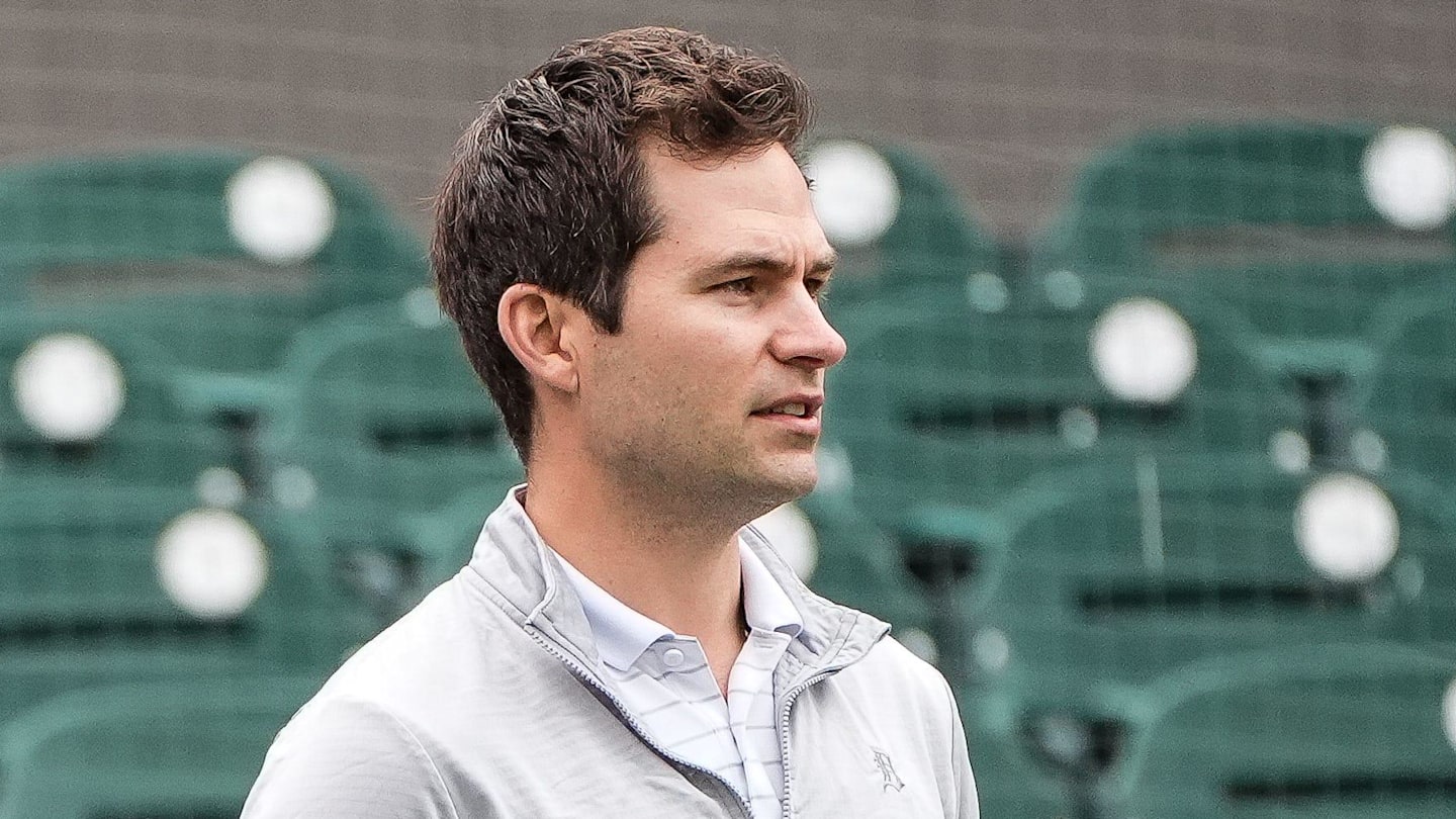 Tigers Shockingly Reported to Have Trade Interest in Star Infielder This Winter