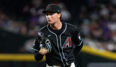 Diamondbacks Re-Sign Starting Pitcher