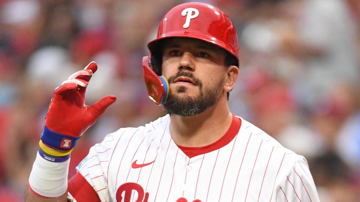 Cubs' Top Kyle Schwarber Competition Could Be NL Central Rival