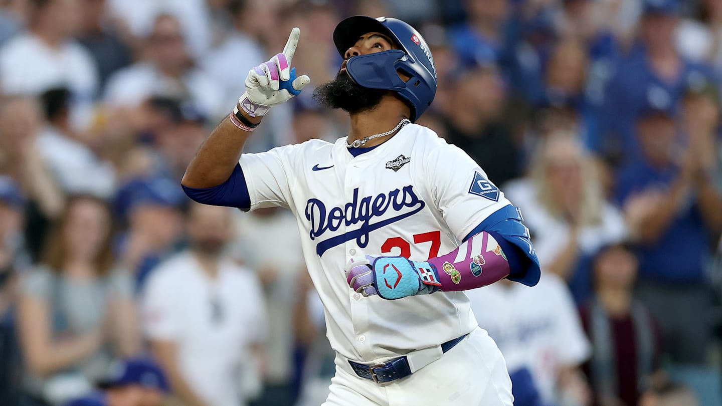 Los Angeles Dodgers outfielder Teoscar Hernandez