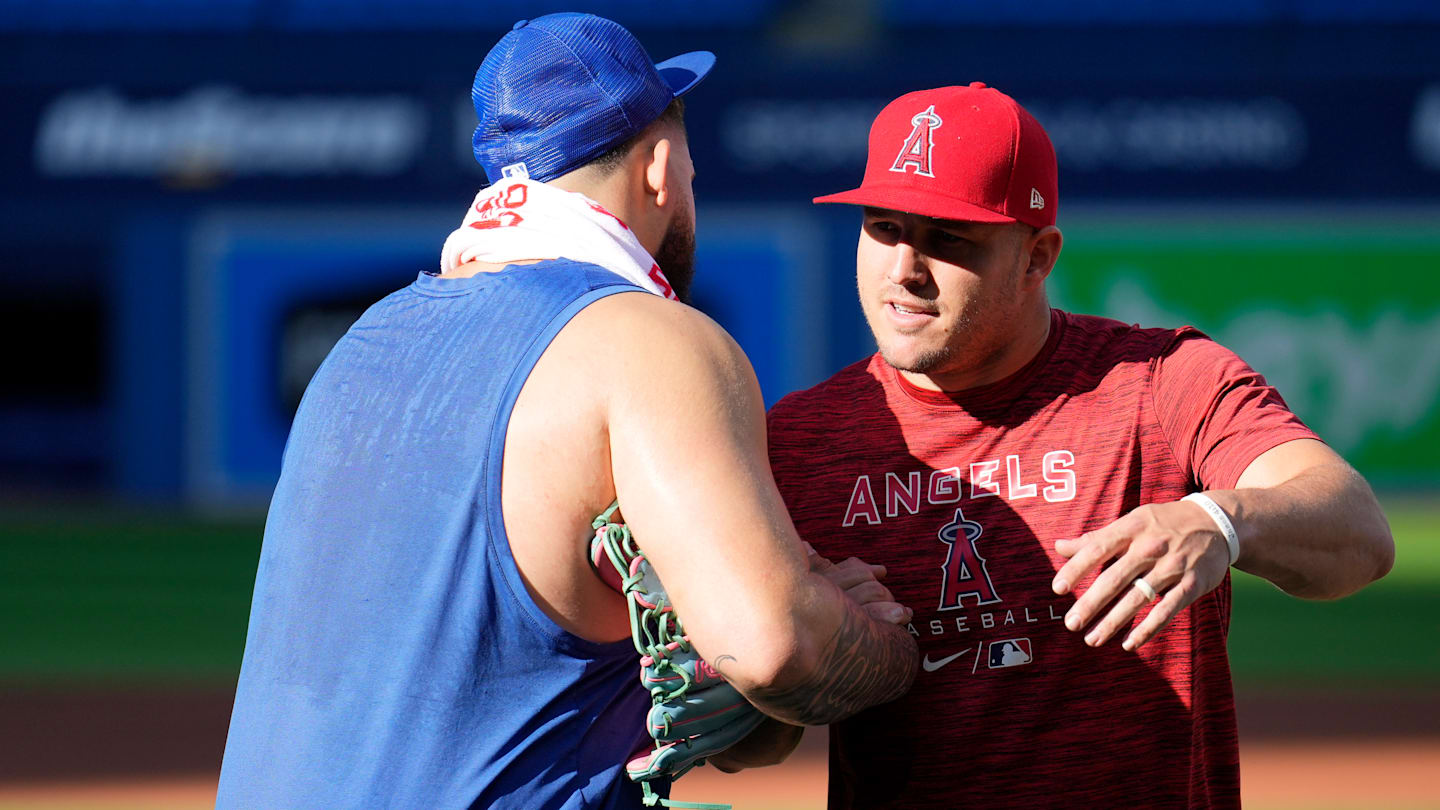 Los Angeles Angels v Toronto Blue Jays