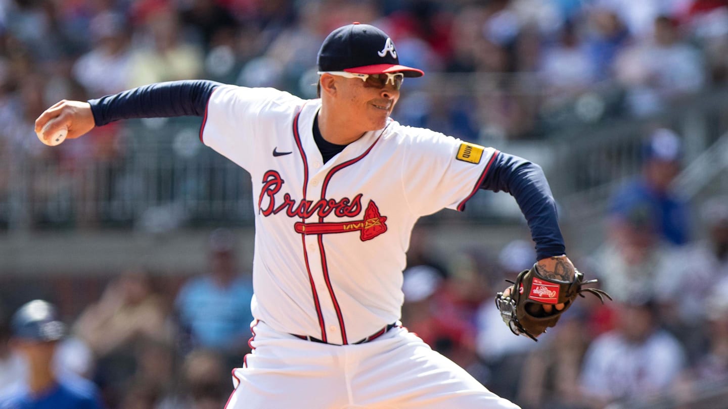 Giants to Hire Braves World Series Champion as Bullpen Coach