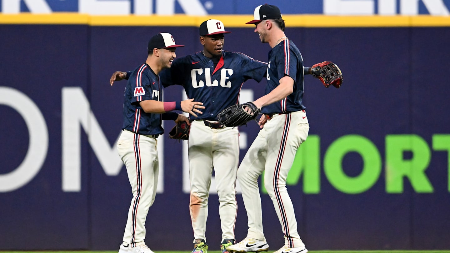 Chicago White Sox v Cleveland Guardians