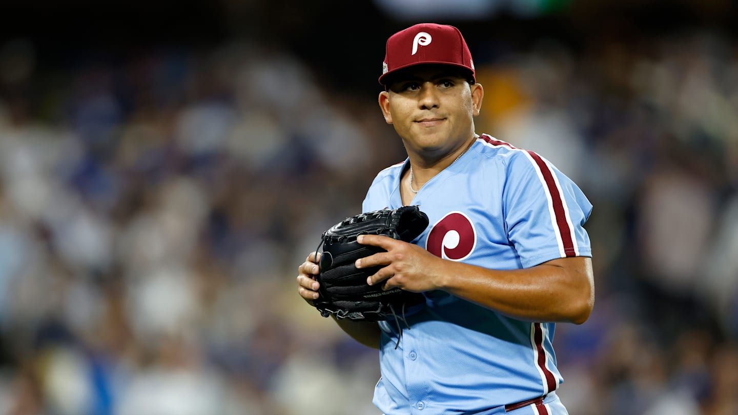 Division Series - Philadelphia Phillies v Los Angeles Dodgers - Game Three