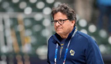 Division Series - Chicago Cubs v Milwaukee Brewers - Game Two