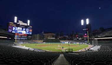 Former Tigers Outfielder Signs with NL Contender After Electing Free Agency
