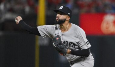 Aug 16, 2025; St. Louis, Missouri, USA;  New York Yankees relief pitcher Devin Williams (38) pitches against the St. Louis Cardinals during the sixth inning at Busch Stadium. Mandatory Credit: Jeff Curry-Imagn Images