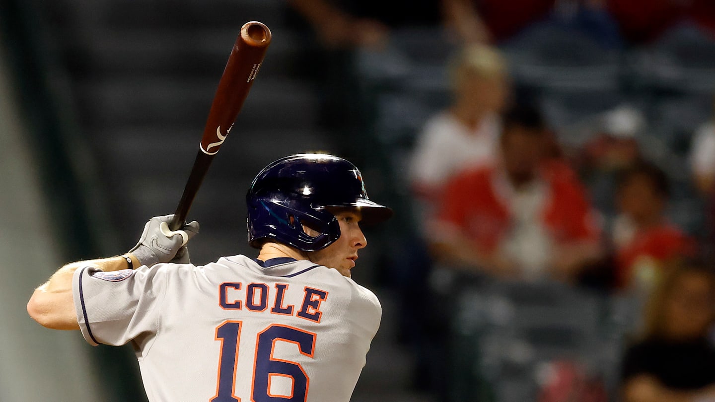 Houston Astros v Los Angeles Angels