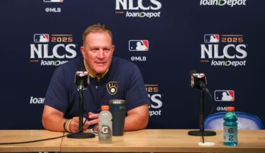 Championship Series - Milwaukee Brewers v Los Angeles Dodgers - Game 3