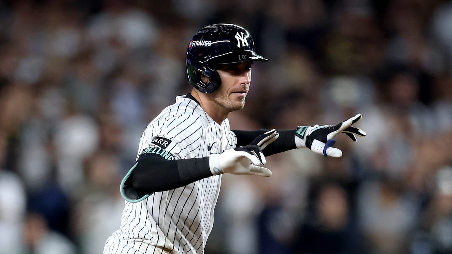 Division Series - Toronto Blue Jays v New York Yankees - Game Three