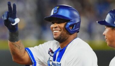 signs with Yokohama DeNA BayStars for the 2026 season