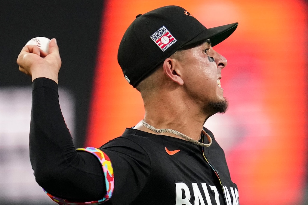 Baltimore Orioles third baseman Ramón Urías (29) throws a ball to first base during a game against the Colorado Rockies at Oriole Park at Camden Yards in Baltimore, Md. on Friday, July 25, 2025.