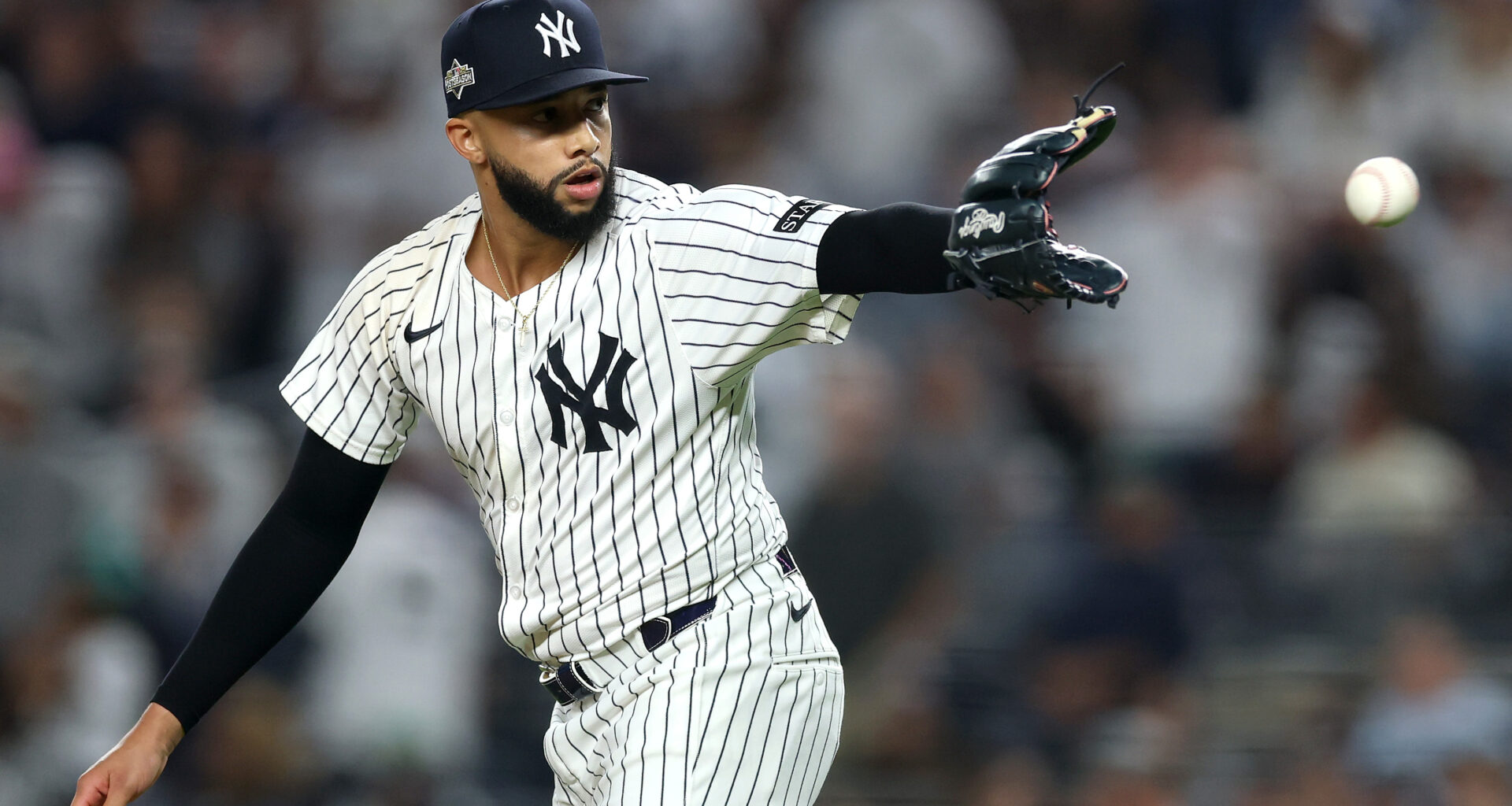 Yankees Predicted to Lose Another Reliever to Surprising Team