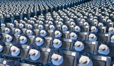 Toronto Blue Jays sign Cuban right-handed pitcher