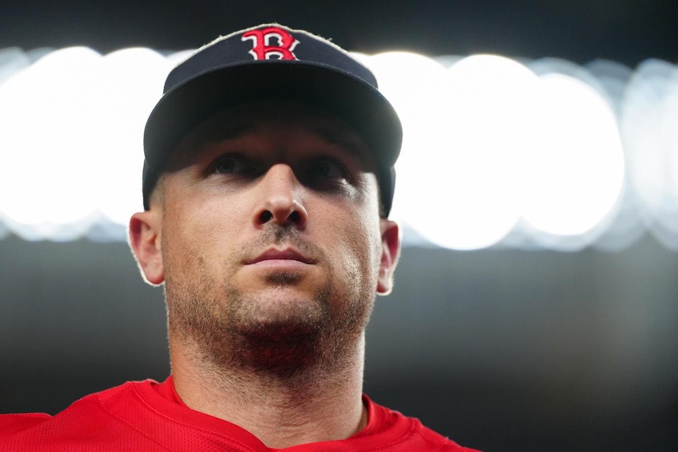 Alex Bregman Takes Young Mets Infielder Under His Wing