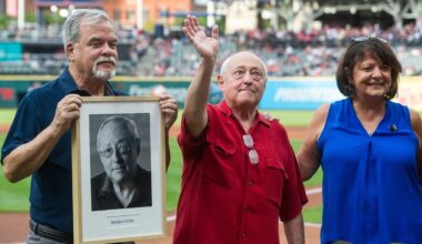 Paul Hoynes, Cleveland baseball writer since 1983, wins BBWAA Career Excellence Award