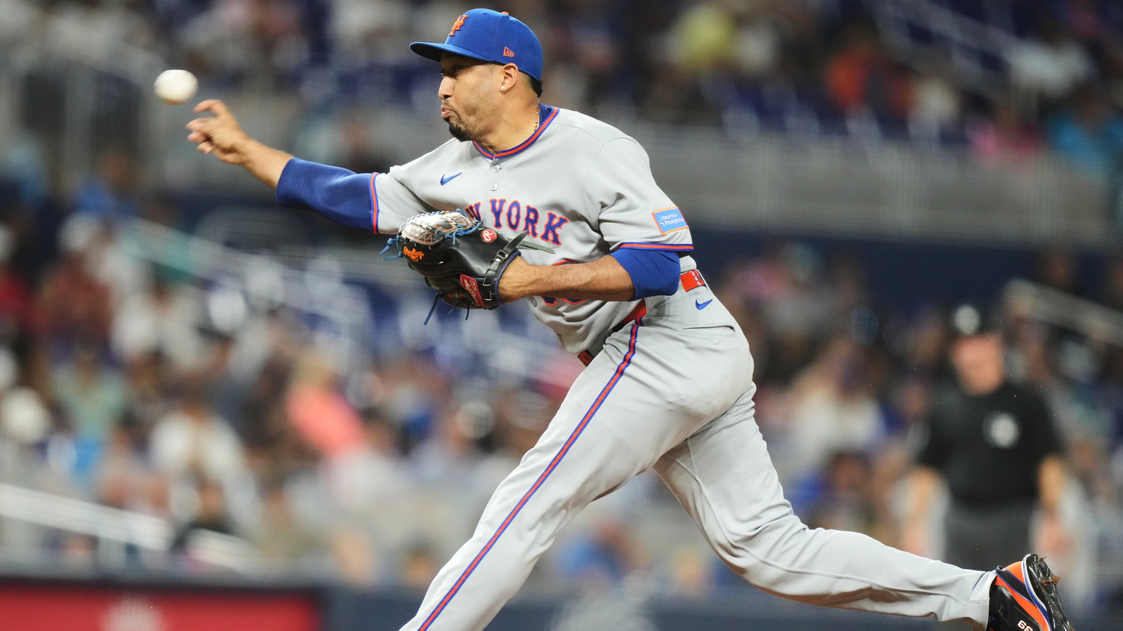 Dodgers reach deal with former Mets relief pitcher Edwin Díaz, source tells ESPN