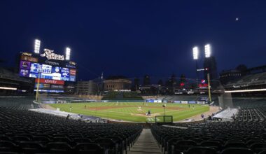 Former Tigers Outfielder Signs with NL Contender After Electing Free Agency