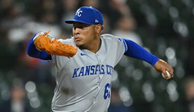 Brewers trade Collins, Mears to Royals for Zerpa: report