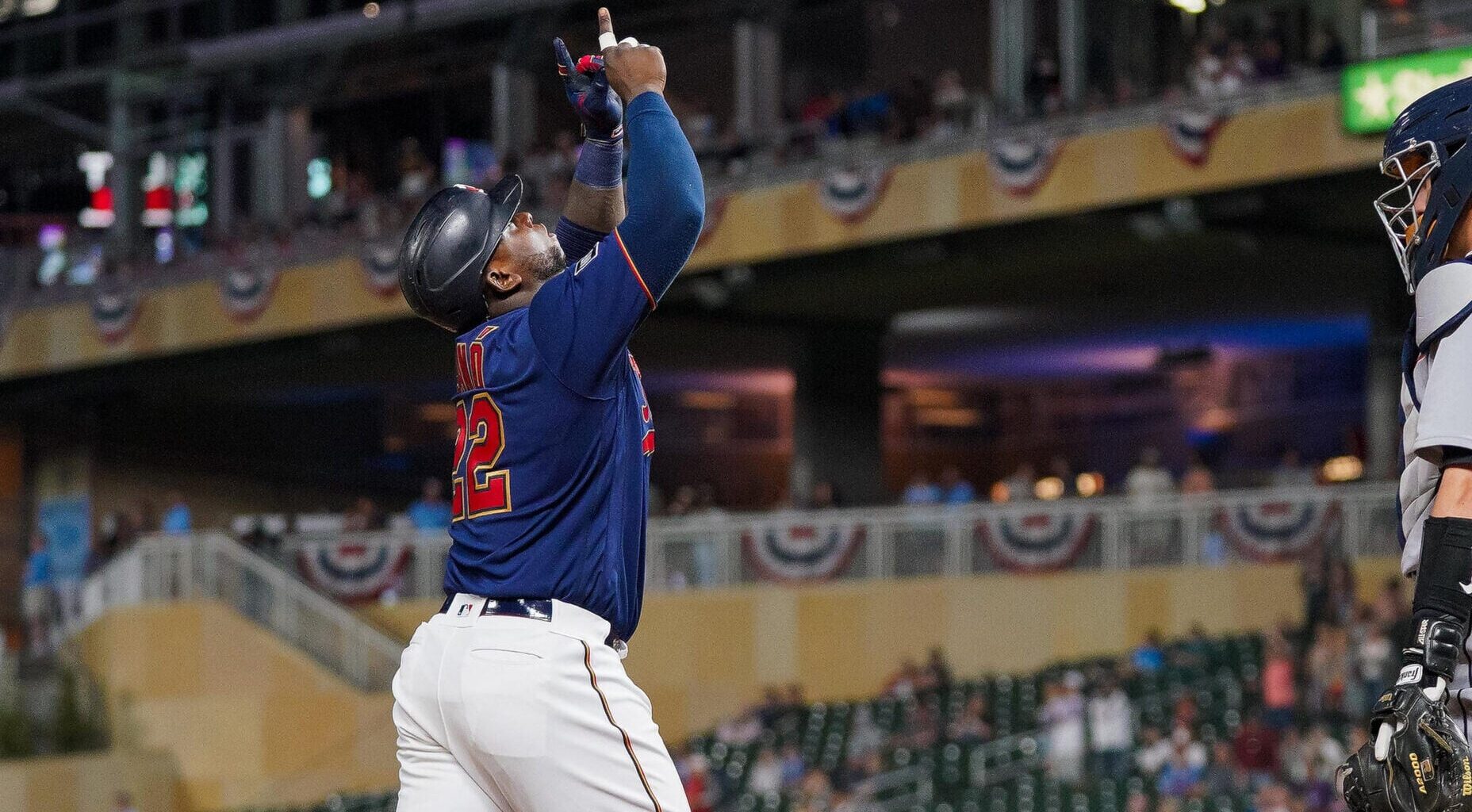 Former Minnesota Twin Signing in Japan