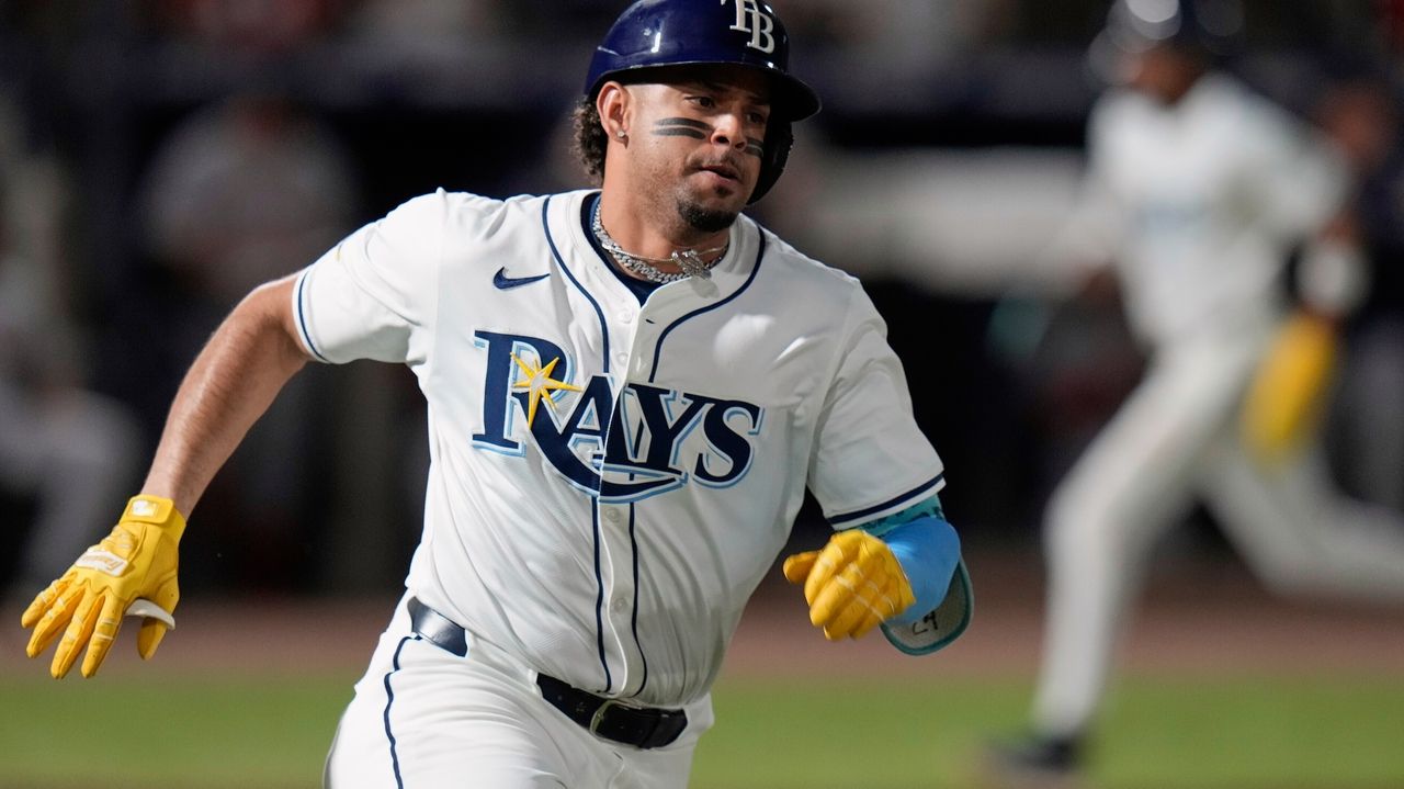 Infielder Christopher Morel and Marlins finalize 1-year contract