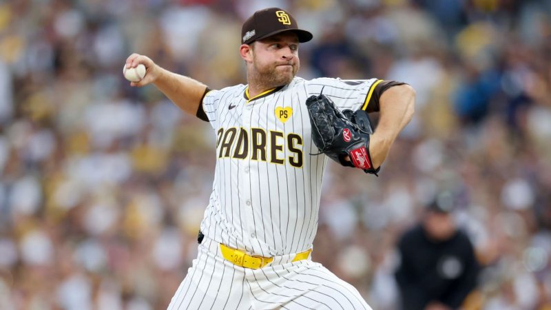 Padres, RHP Michael King agree to 3-year deal