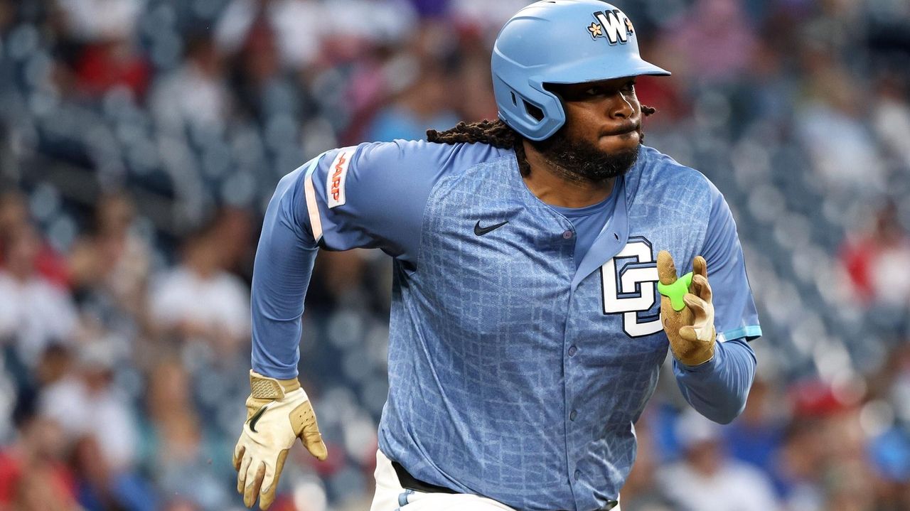 Minnesota Twins and first baseman Josh Bell finalize $7 million, 1-year contract