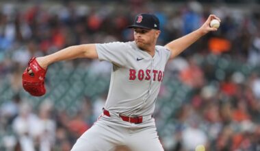 Chicago White Sox sign left-hander to 1-year deal