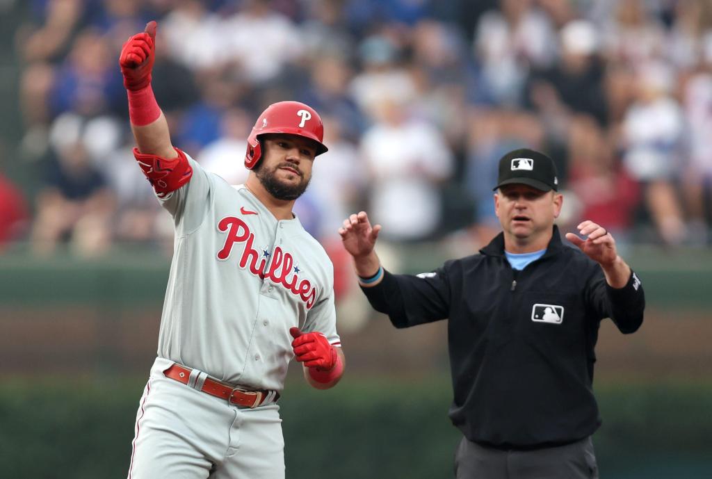 Red Sox free agent target Kyle Schwarber returning to Philadelphia Phillies