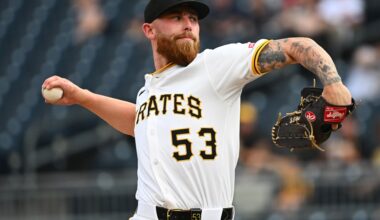 BREAKING: Astros trade for SP Mike Burrows