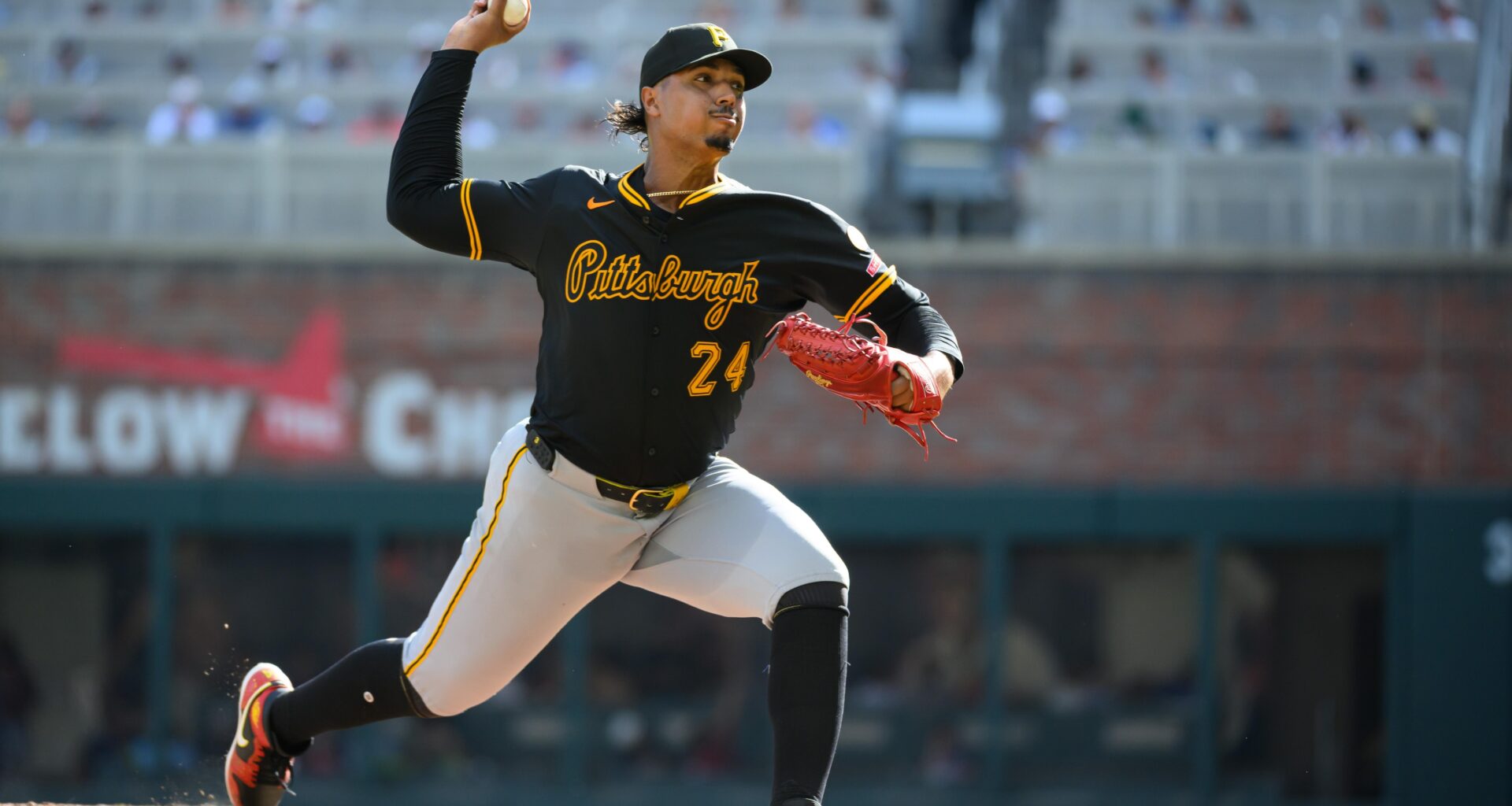 Johan Oviedo Reportedly Traded to Red Sox in 5-Player Pirates Deal, Updated Rotation