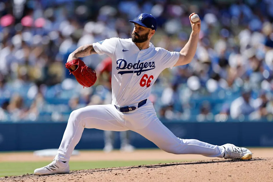 Dodgers pitcher Tanner Scott throws from the mound and surrenders a lead against the Arizona Diamondbacks on Aug. 31.
